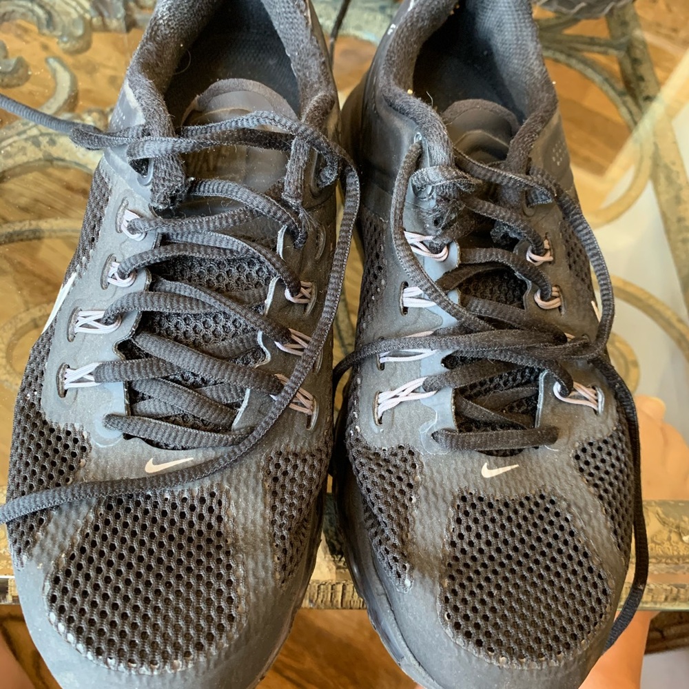 Black Nike Airmax Shoes
